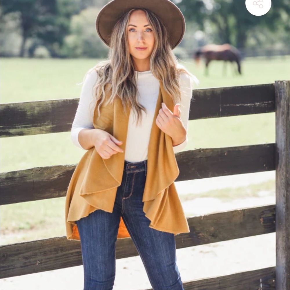 Ivy & Leo Perfect Shawl Vest in Mustard